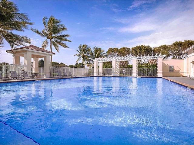 9681 Lago Dr # 9681, Boynton Beach FL 33472