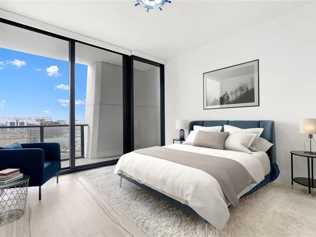 1000 Biscayne Blvd # 1202, Miami FL 33132