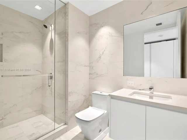 1000 Biscayne Blvd # 1202, Miami FL 33132