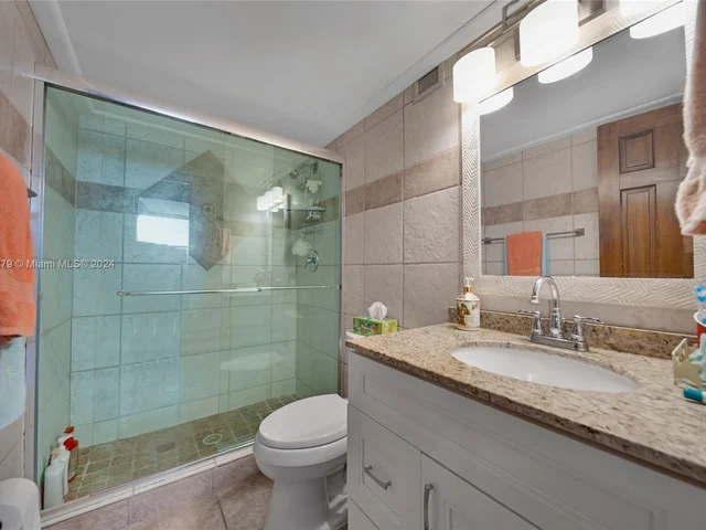 2017 S Ocean Dr # 610, Hallandale Beach FL 33009