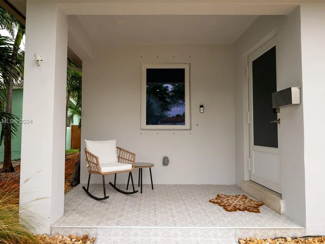 1353 Van Buren St, Hollywood FL 33019