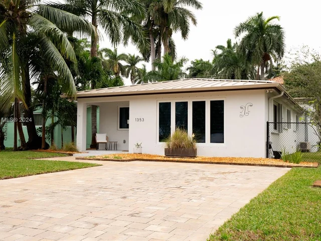 1353 Van Buren St, Hollywood FL 33019