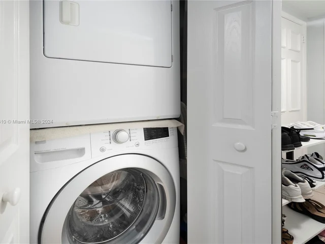 4010 Galt Ocean Dr # 914, Fort Lauderdale FL 33308