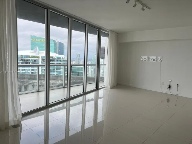 475 Brickell Ave # 5508, Miami FL 33131