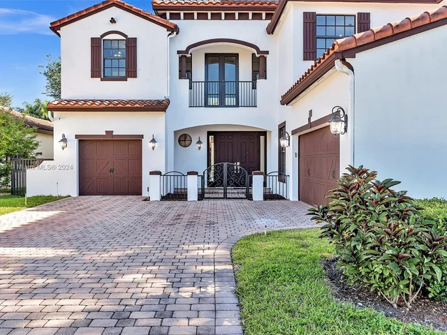 8731 NW 41st St, Cooper City FL 33024