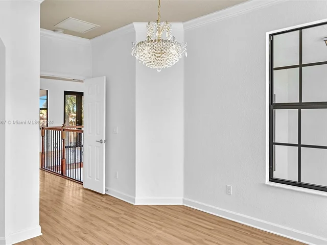 8731 NW 41st St, Cooper City FL 33024