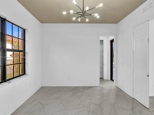 8731 NW 41st St, Cooper City FL 33024