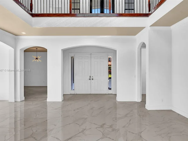 8731 NW 41st St, Cooper City FL 33024