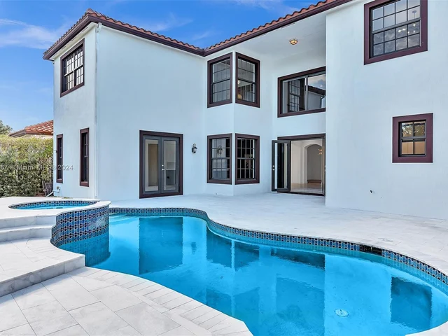 8731 NW 41st St, Cooper City FL 33024