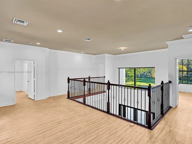 8731 NW 41st St, Cooper City FL 33024