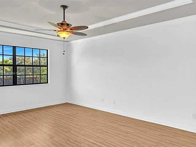 8731 NW 41st St, Cooper City FL 33024