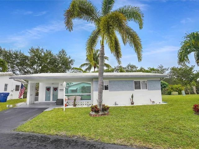 2447 Garland Cir # 196, Hollywood FL 33021