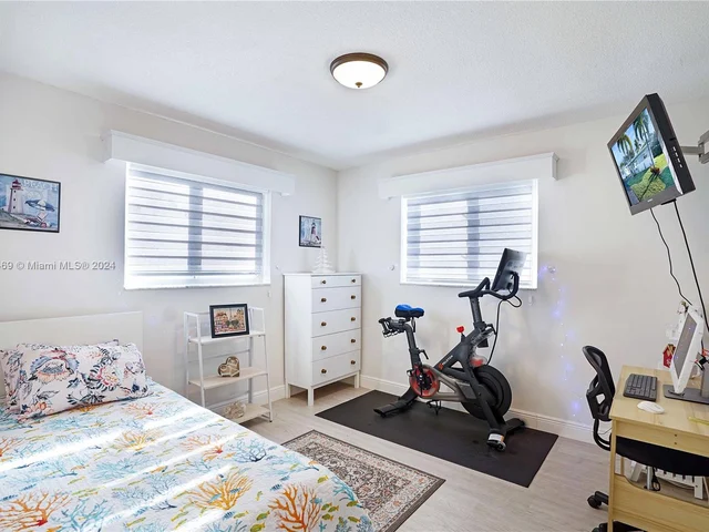 2447 Garland Cir # 196, Hollywood FL 33021