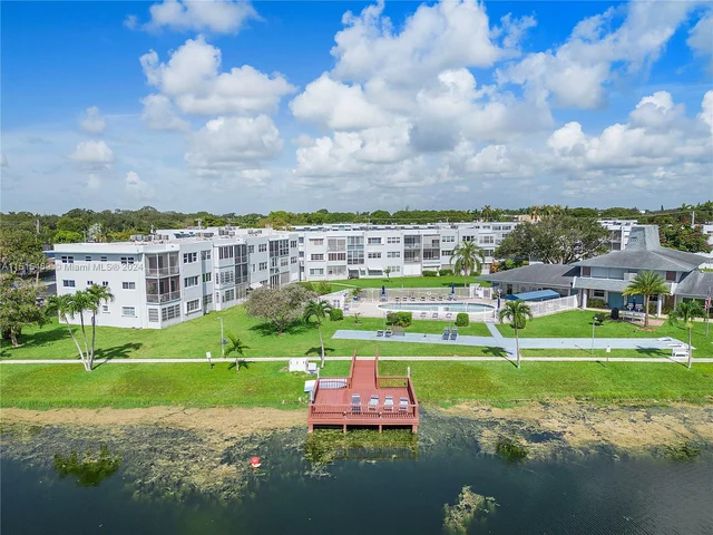 2447 Garland Cir # 196, Hollywood FL 33021