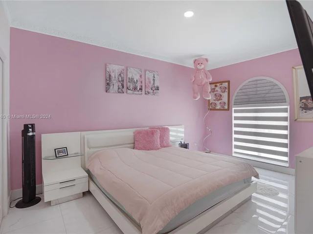 15235 SW 140th St, Miami FL 33196