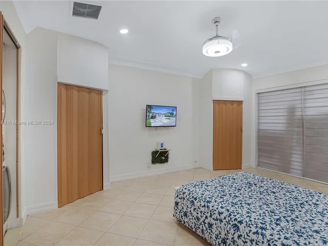 15235 SW 140th St, Miami FL 33196