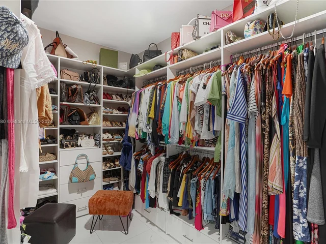 15235 SW 140th St, Miami FL 33196