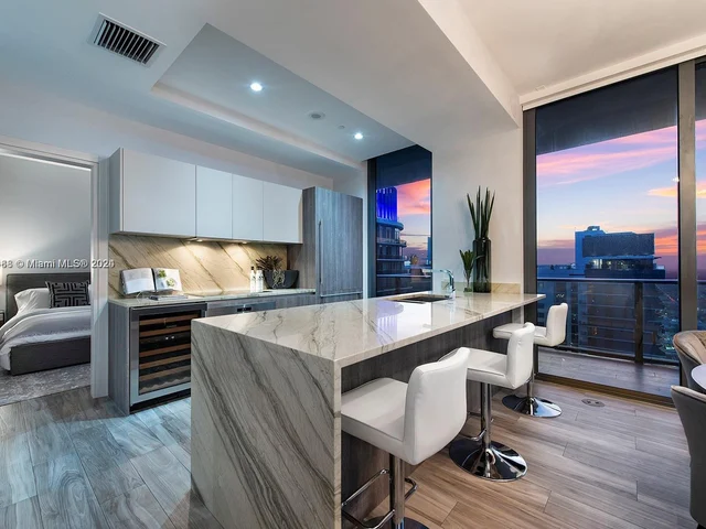 801 S Miami Ave # 4309, Miami FL 33130