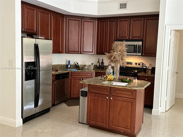 3001 NE 185th St # 225, Aventura FL 33180