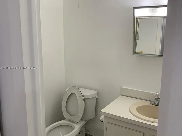 3545 NE 167th St # 503, North Miami Beach FL 33160