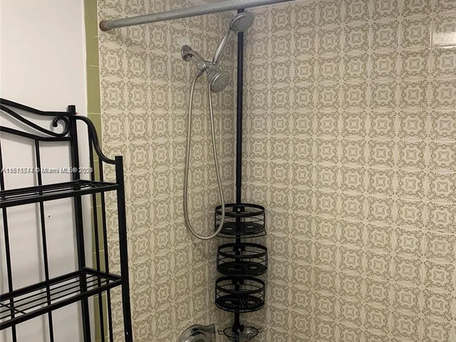 3545 NE 167th St # 503, North Miami Beach FL 33160