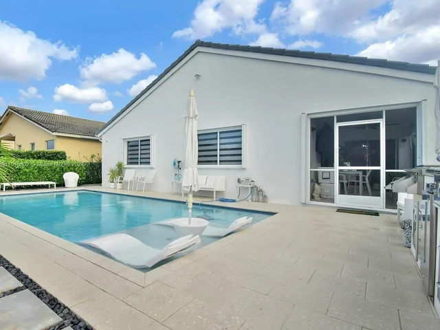 13236 SW 52nd St, Miramar FL 33027