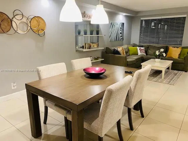 301 Golden Isles DR # 109, Hallandale Beach FL 33009