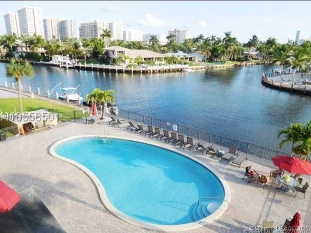 301 Golden Isles DR # 109, Hallandale Beach FL 33009