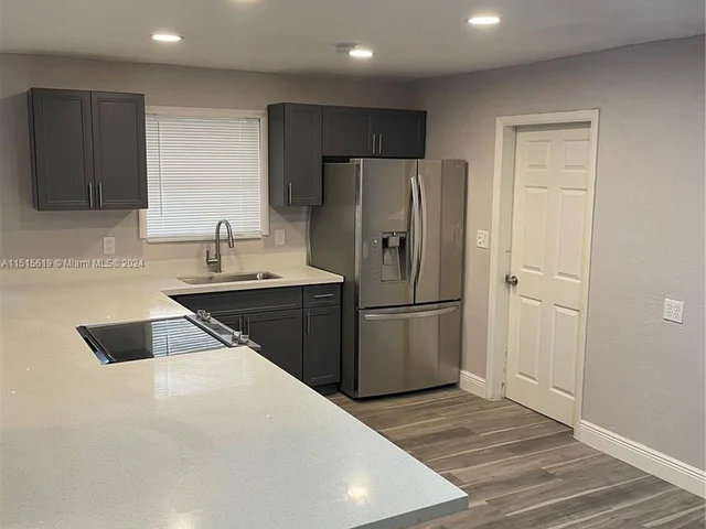 812 Pennsylvania Ave # 1, Fort Lauderdale FL 33312