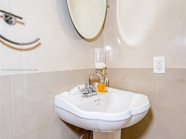 200 178th Dr # 603, Sunny Isles Beach FL 33160