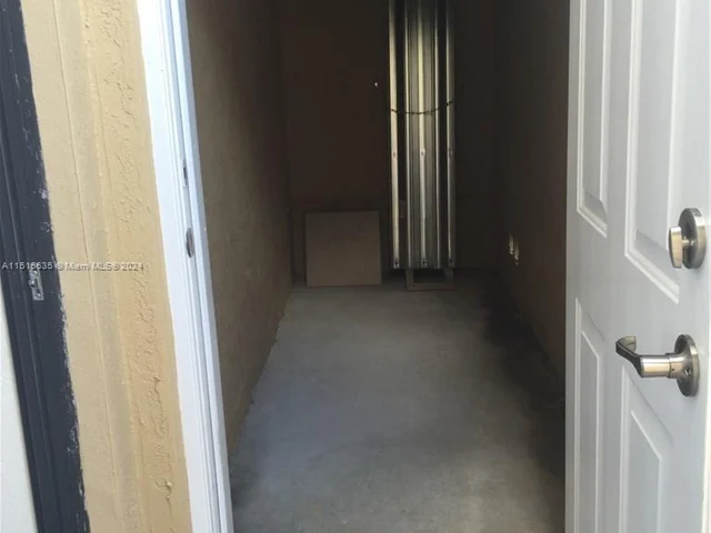 484 SE 32 Ave, Homestead FL 33033