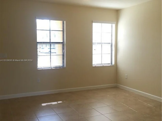 484 SE 32 Ave, Homestead FL 33033