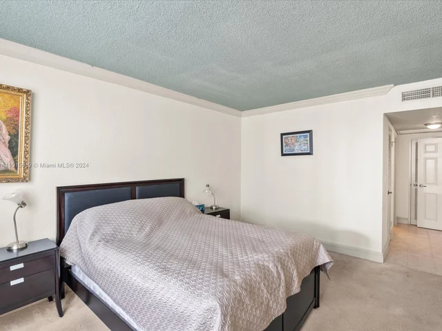 2501 S Ocean Dr # 1102, Hollywood FL 33019