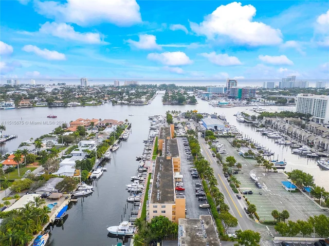 1777 SE 15th St # 122, Fort Lauderdale FL 33316