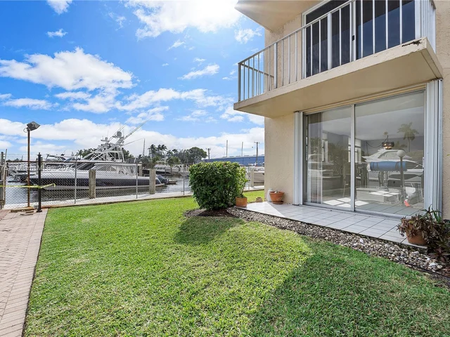 1777 SE 15th St # 122, Fort Lauderdale FL 33316