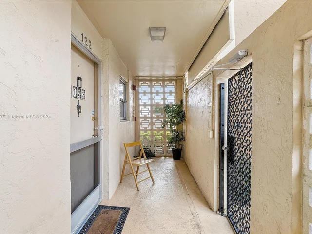 1777 SE 15th St # 122, Fort Lauderdale FL 33316