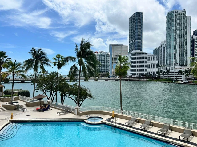 701 Brickell Key Blvd # 2401, Miami FL 33131