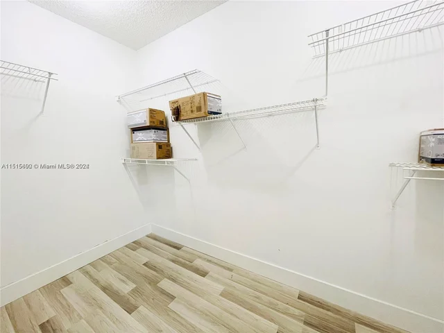 4026 Inverrary Dr # 8A, Lauderhill FL 33319