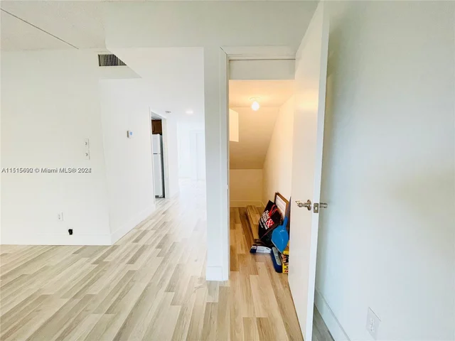 4026 Inverrary Dr # 8A, Lauderhill FL 33319