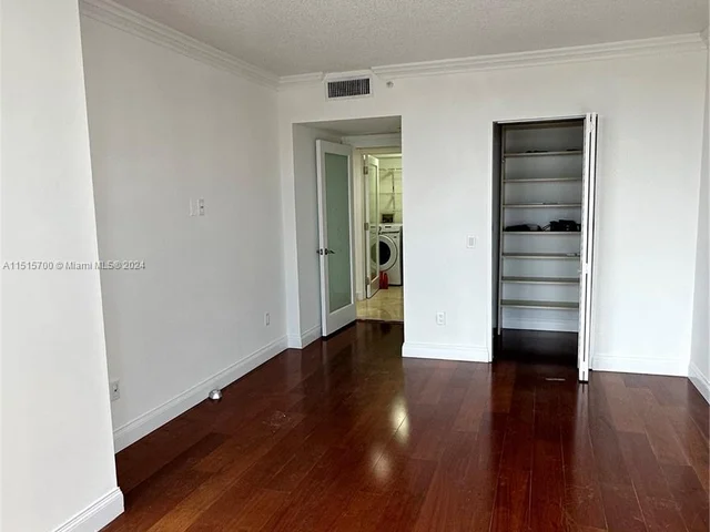 21205 Yacht Club Dr # 3204, Aventura FL 33180