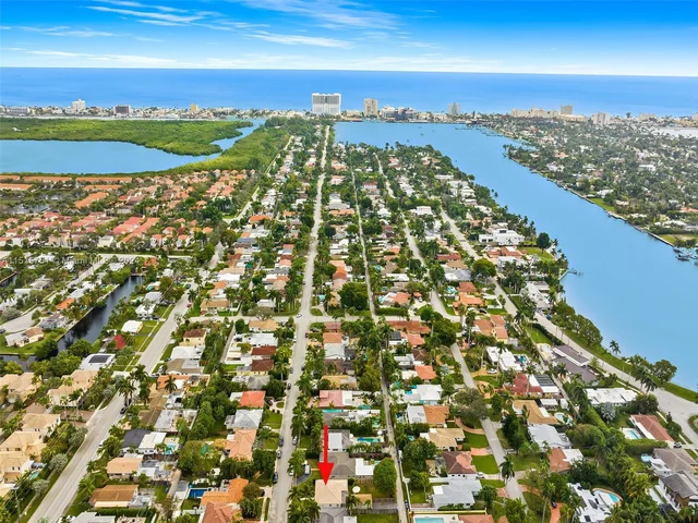 1238 Lincoln St, Hollywood FL 33019