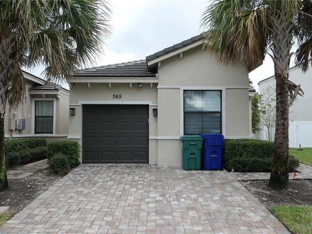 365 NW 33rd Ln, Pompano Beach FL 33069