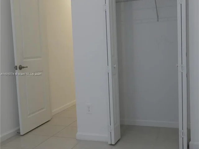 365 NW 33rd Ln, Pompano Beach FL 33069