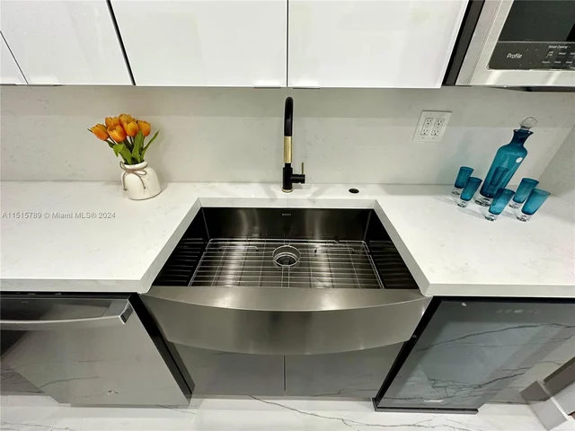 1997 SW 28th Ave, Fort Lauderdale FL 33312