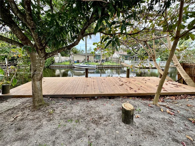 1997 SW 28th Ave, Fort Lauderdale FL 33312