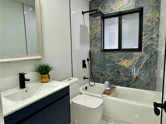 1997 SW 28th Ave, Fort Lauderdale FL 33312