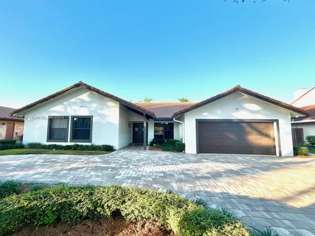 9821 NW 10th Ct, Plantation FL 33322