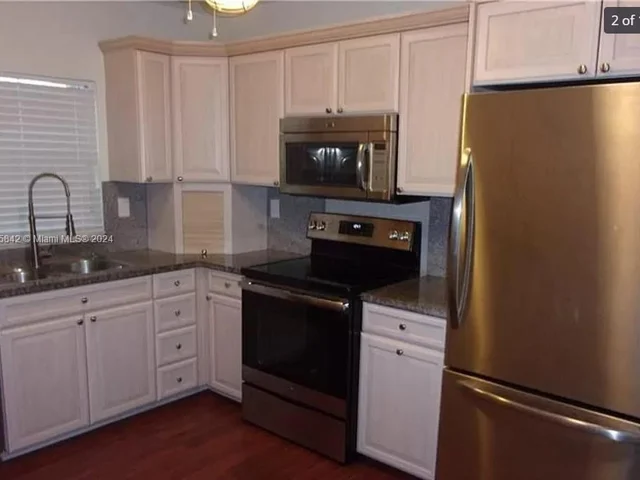 3129 N Palm Aire Dr, Pompano Beach FL 33069