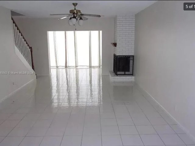 3129 N Palm Aire Dr, Pompano Beach FL 33069