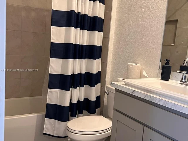 314 NE 5th Pl, Florida City FL 33034